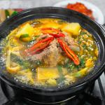 Xương heo hầm khoai tây 감자탕