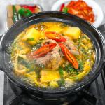 Xương heo hầm khoai tây 감자탕