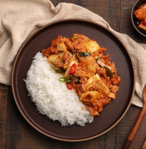김치제육덮밥/ Thịt heo xào kimchi/ Korean style pork fry