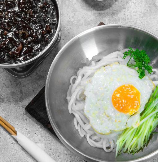 Mì tương đen 쌀면 자짱면