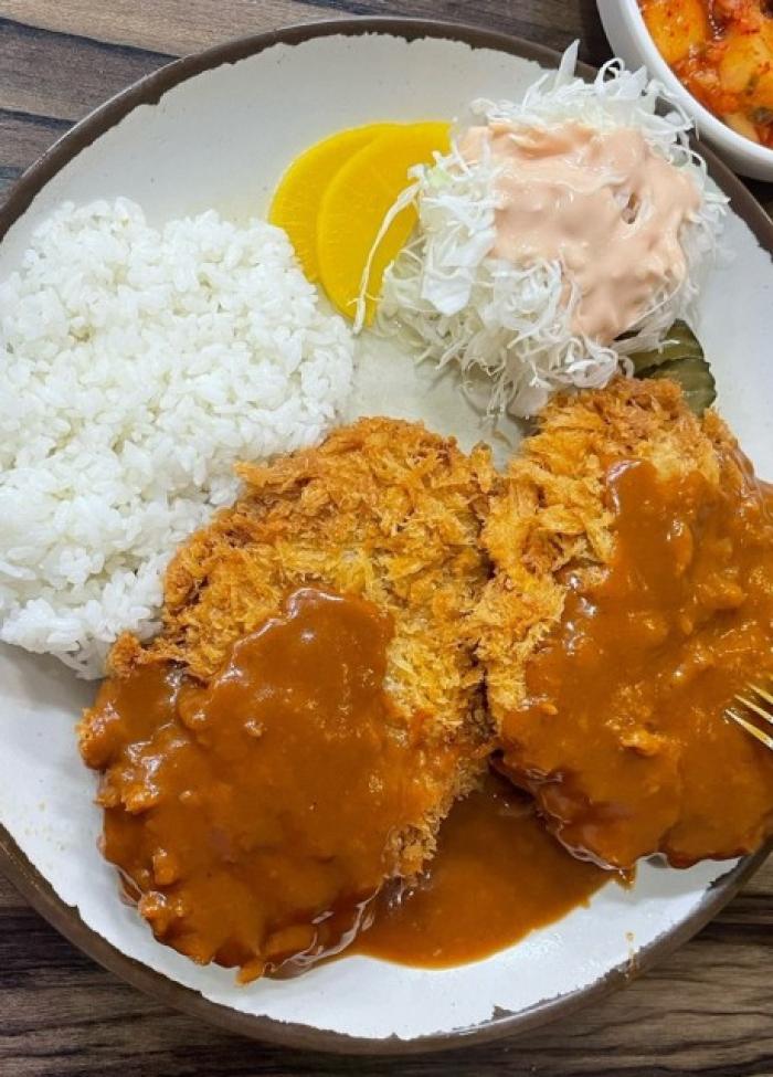 돈까스/ Thăn heo chiên xù / pork cutlet