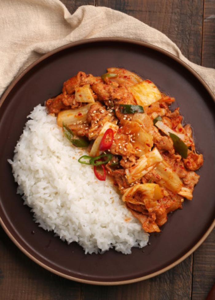 김치제육덮밥/ Thịt heo xào kimchi/ Korean style pork fry