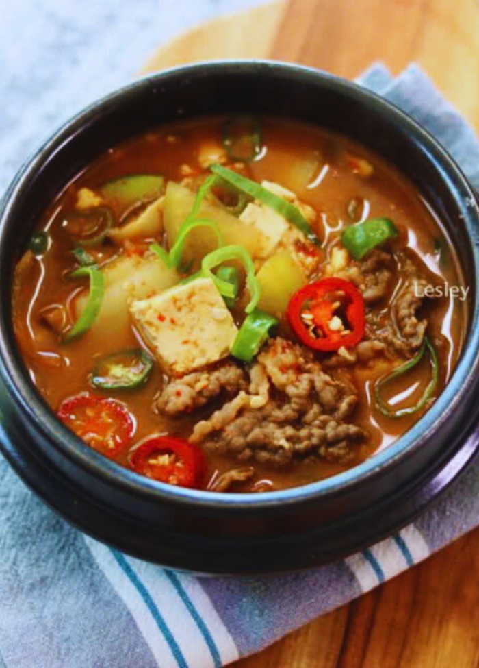 Súp Thịt Bò Nấu Đậu Tương 차돌 된장찌개